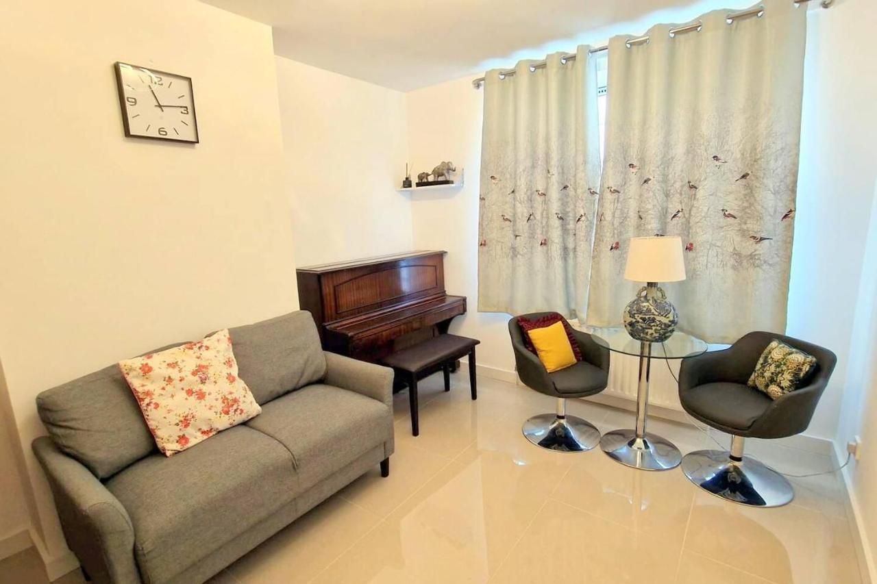 Villa Modern 3-Bed House In Surrey Quays London Exterior foto